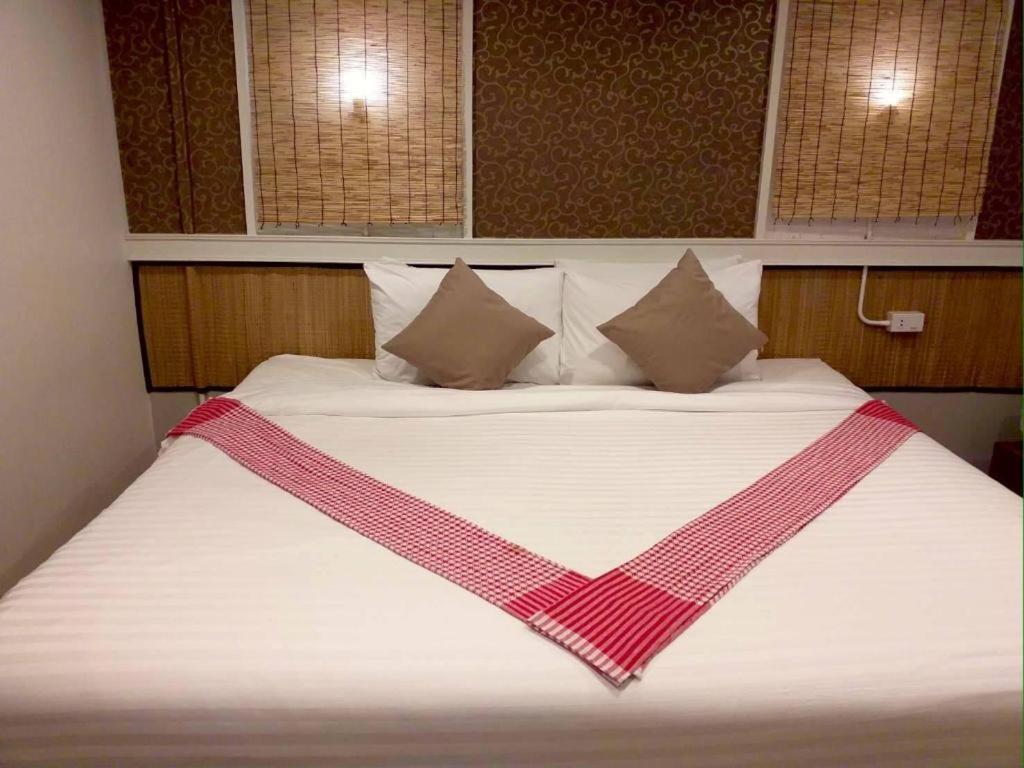 Thousand-Ten Thousand Hotel Bangkok Zewnętrze zdjęcie