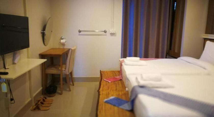 Thousand-Ten Thousand Hotel Bangkok Zewnętrze zdjęcie